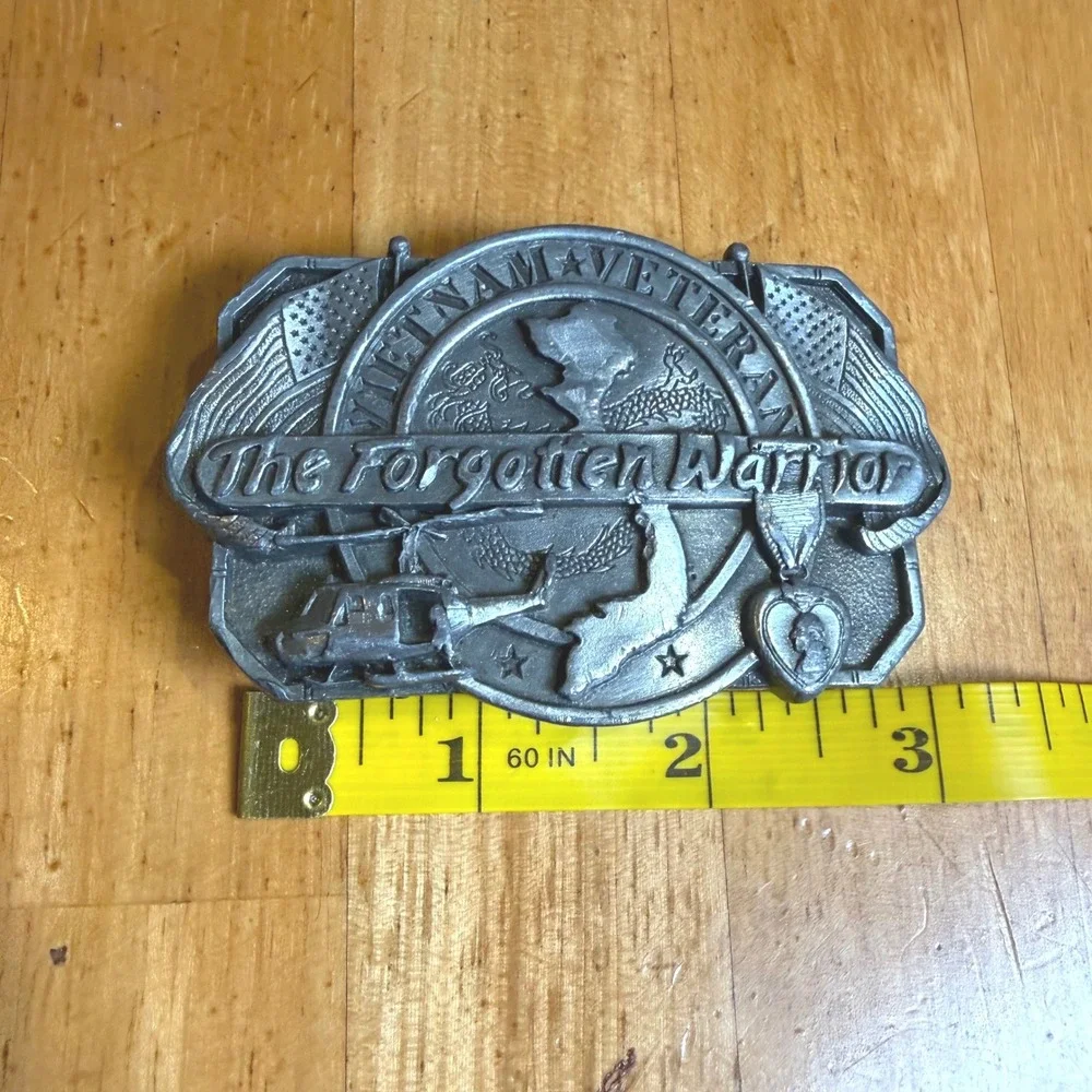 Vintage 1988 Siskiyou Vietnam Veteran The Forgotten Warrior Pewter‎ Belt Buckle